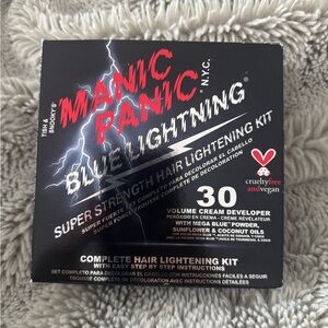 Manic Panic- Blue Lightning Hair Lightening Kit